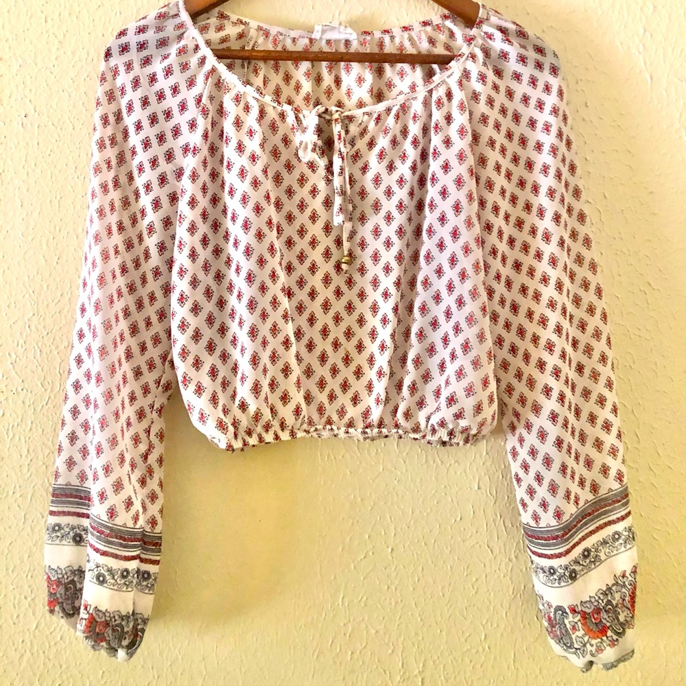 L.A. Hearts Long sleeve crop top